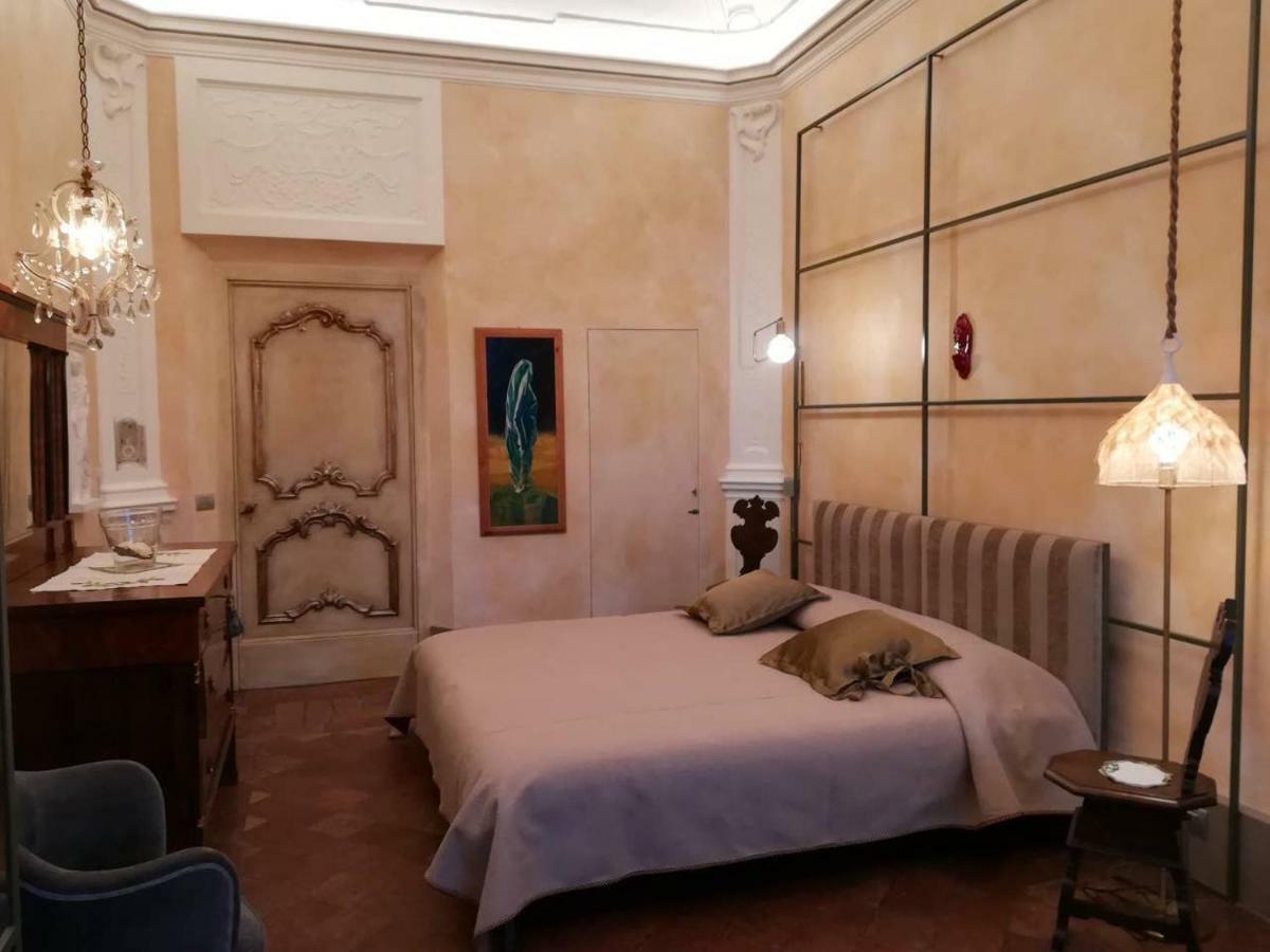 Boutique Apartment Ουρμπίνο Εξωτερικό φωτογραφία
