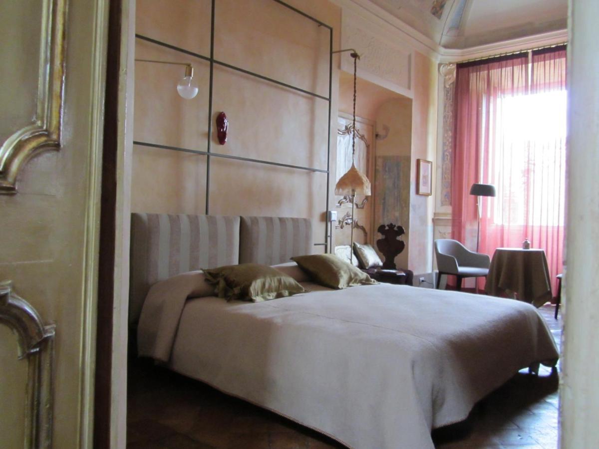 Boutique Apartment Ουρμπίνο Εξωτερικό φωτογραφία
